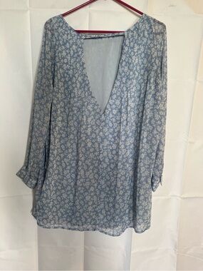 Kimchi Blue Light Blue Floral V-Neck Tunic